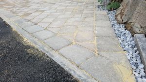 Country cobble driveway in bath